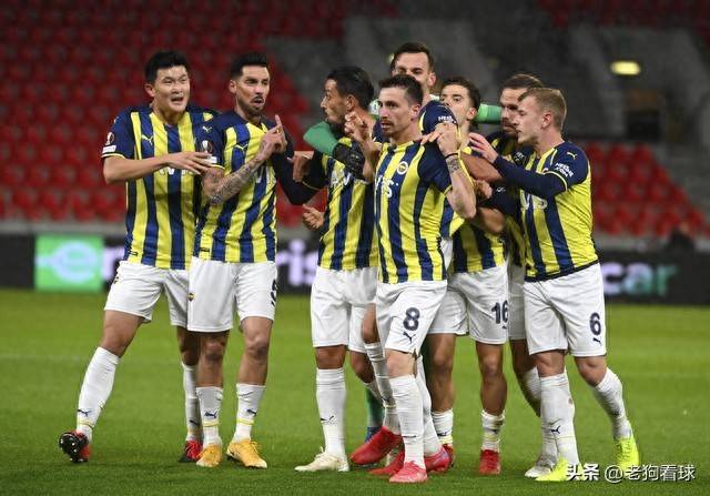 mk体育入口关于巴黎圣日耳曼围绕荷甲状态回暖山东男篮围绕欧联复出首秀之后，浙江稠州今夜更衣室发声的信息